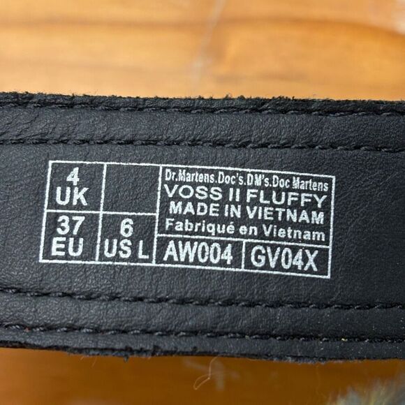 NWT Dr. Martens Voss ll Fluffy Sandals women’s size 6 Retail $100.00 - Picture 6 of 7